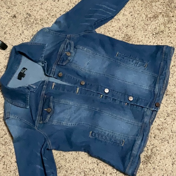 Classic Blue Denim Jacket - Picture 6 of 8